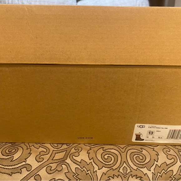 Kids unisex Ugg Tall boots - Picture 2 of 3